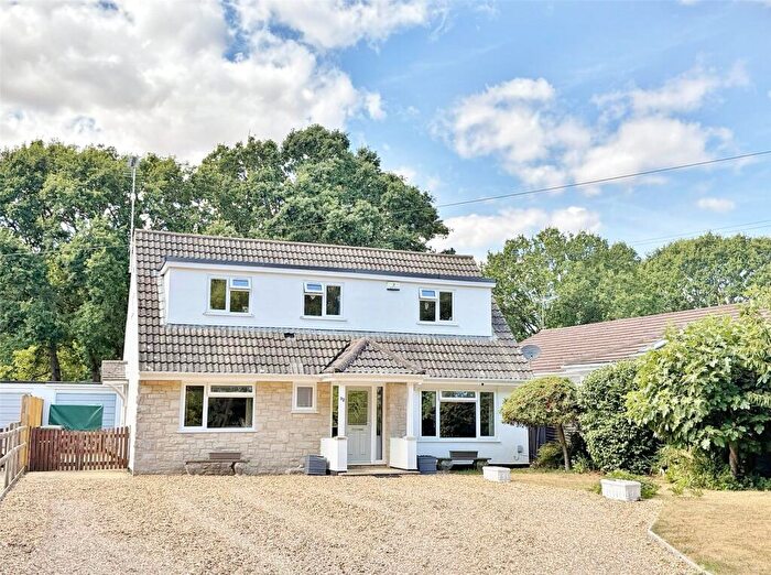 4 Bedroom Detached House For Sale In Dewlands Road, Verwood, Dorset, BH31