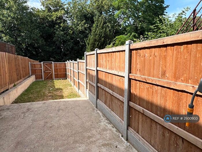 1 Bedroom Flat To Rent In Northfleet, Gravesend, DA11