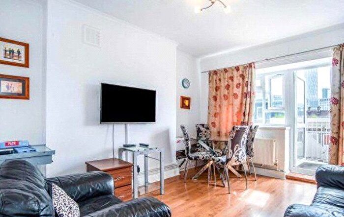 1 Bedroom Flat To Rent In Limehouse Causeway, London, E14