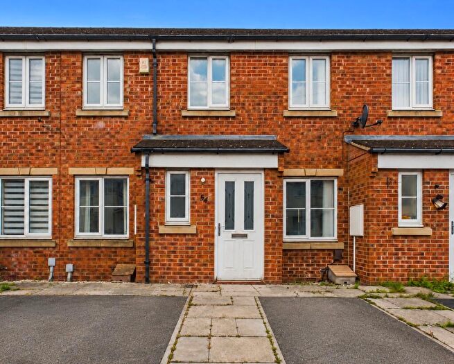 2 Bedroom House To Rent In Ash Tree Grove, Leeds, West Yorkshire, LS14
