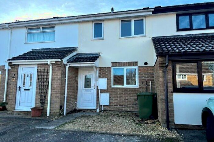 2 Bedroom Property To Rent In Brake Close, Bristol, BS15