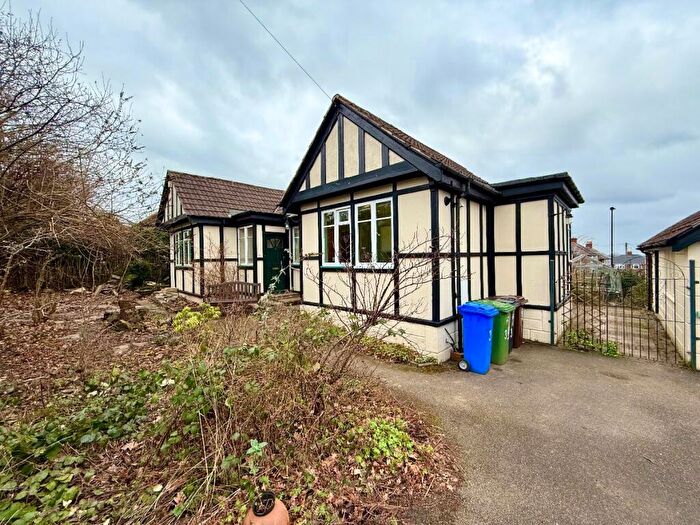 3 Bedroom Bungalow To Rent In Ketton Avenue, Sheffield, S8