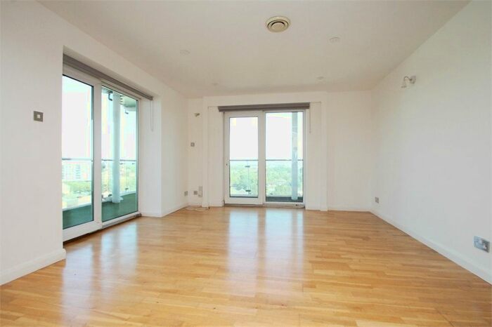 2 Bedroom Flat To Rent In Sydney Road, Enfield EN2