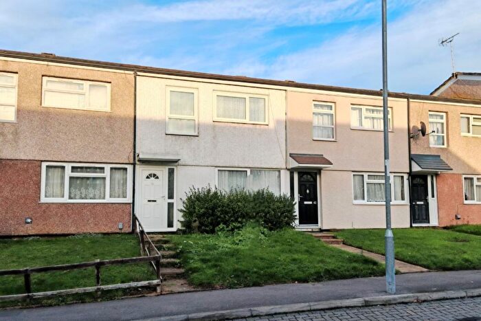 3 Bedroom Terraced House For Sale In Helmsdale Close, Tilehurst, Reading, RG30