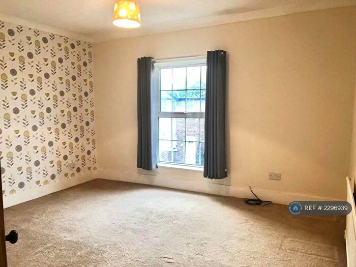 3 Bedroom Terraced House To Rent In Coval Lane, Chelmsford, CM1