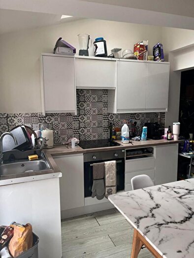 6 Bedroom Detached House To Rent In Radford Boulevard, Nottingham, NG7