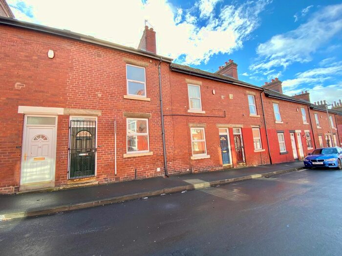 2 Bedroom Property To Rent In Kitson Street, Leeds, LS9