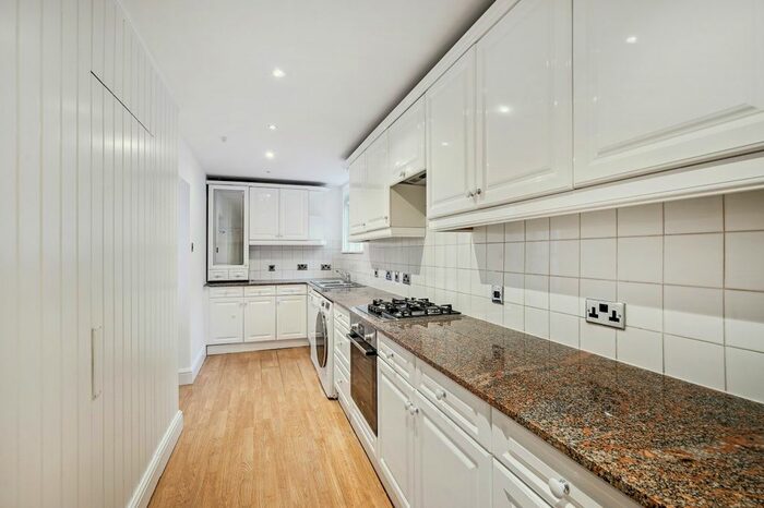 2 Bedroom Flat To Rent In Fernshaw Close, Fernshaw Road, London, SW10