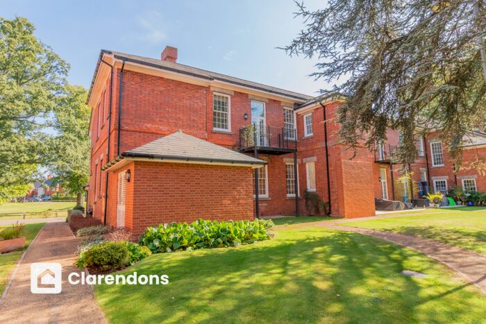 2 Bedroom Ground Maisonette To Rent In Dartford Court Glanville Way, Epsom, Surrey, KT19