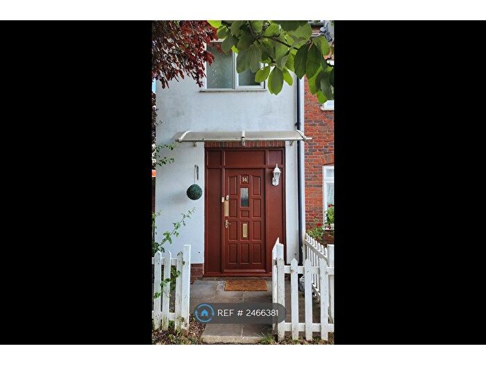 3 Bedroom End Of Terrace House To Rent In Normandy Walk, Egham, TW20