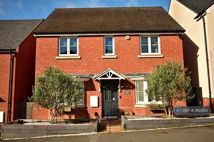4 Bedroom Detached House To Rent In Eagle Way, Bracknell, RG12