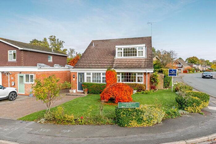 3 Bedroom Detached House For Sale In Gainsborough Drive, Ascot, SL5