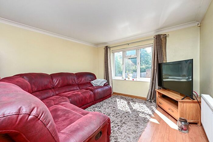 4 Bedroom Detached House For Sale In Camberley, Surrey, GU15