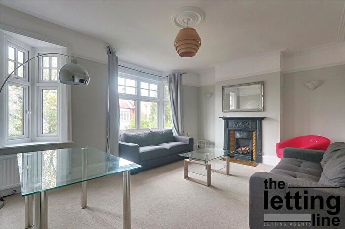 1 Bedroom Apartment To Rent In Kingsley Road, London, N13