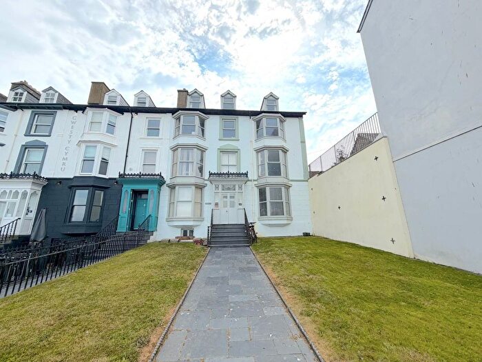 2 Bedroom Flat To Rent In Penlan, Marine Terrace, Aberystwyth, SY23