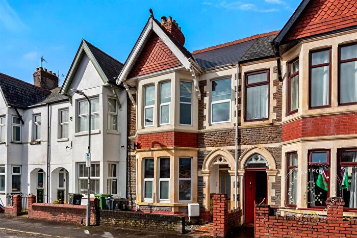 2 Bedroom Flat For Sale In York Street, Canton, CF5