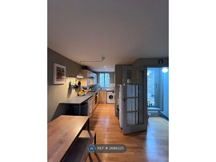 3 Bedroom Terraced House To Rent In Criterion Mews, London, N19