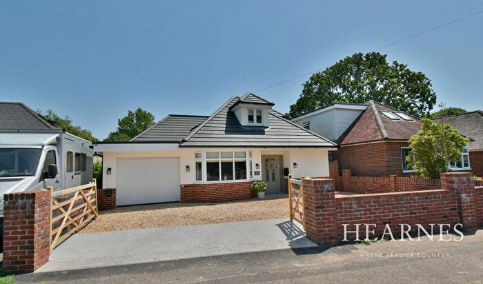 3 Bedroom Detached Bungalow For Sale In Headswell Avenue, Bournemouth, BH10
