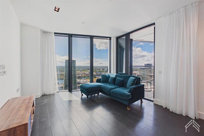 1 Bedroom Apartment To Rent In Amory Tower, Marsh Wall, Canary Wharf, London, E14