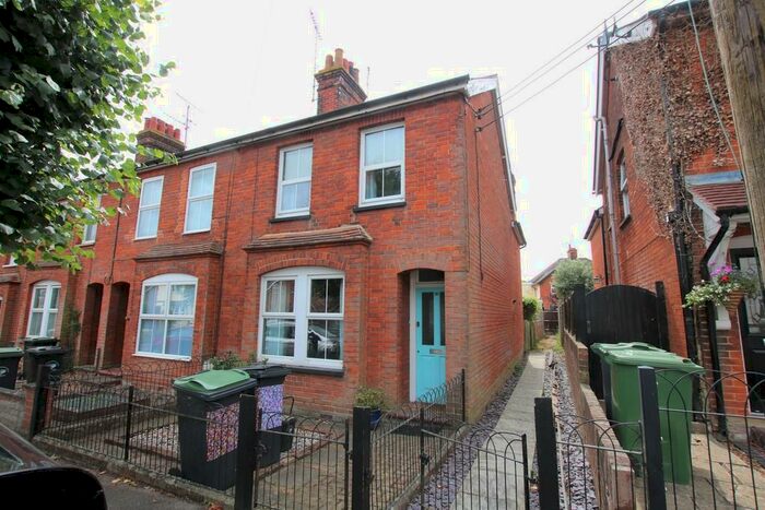 3 Bedroom End Of Terrace House To Rent In The Avenue, Dunmow, CM6