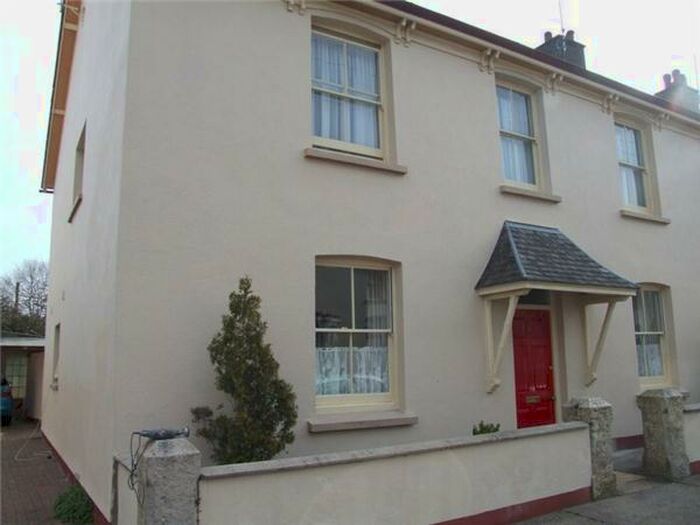 1 Bedroom Ground Flat To Rent In Kempley Road, Okehampton, EX20