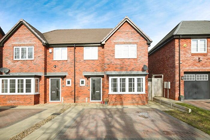 3 Bedroom Semi Detached House For Sale In Grendon Road, Polesworth, B78