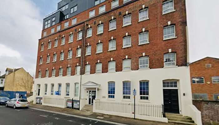 1 Bedroom Flat To Rent In Ocean Village, SO14