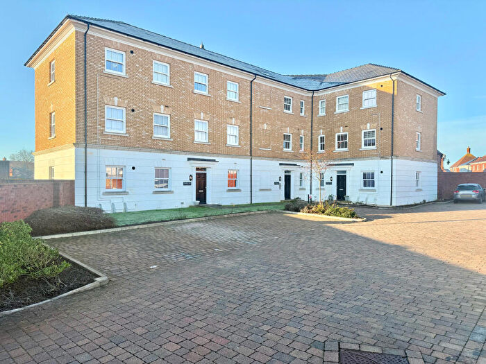 3 Bedroom Flat For Sale In Shepherd Court, Yeovil, Somerset, BA21