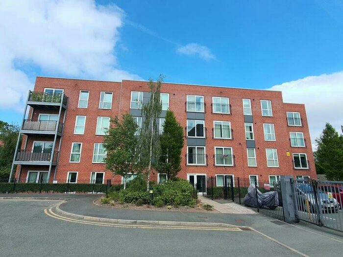 2 Bedroom Flat To Rent In Sheen Gardens, Moss Nook, M22