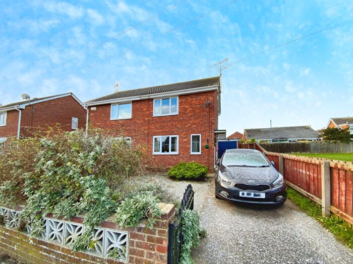 2 Bedroom Semi Detached House For Sale In Weardale, Hull, HU7