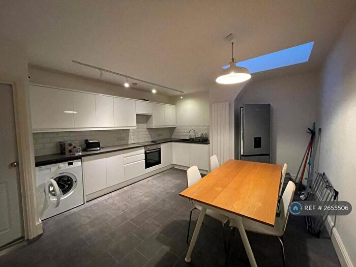 1 Bedroom Flat To Rent In Chapel Lane, Wilmslow, SK9