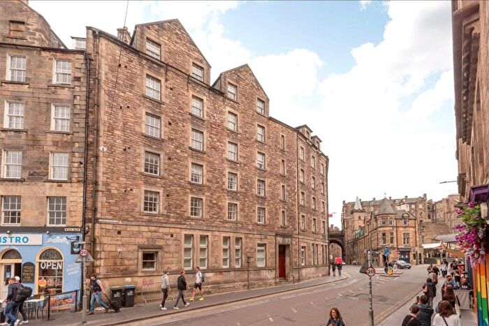 3 Bedroom Flat For Sale In Cowgatehead, Cowgate, Edinburgh, EH1