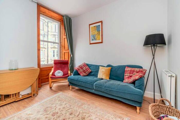 1 Bedroom Flat To Rent In Royston Terrace, Inverleith, Edinburgh, EH3