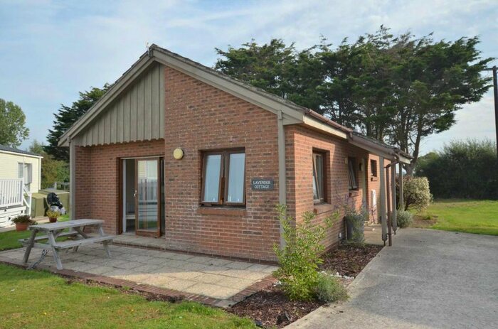 3 Bedroom Bungalow To Rent In Bracklesham Lane, Bracklesham, PO20