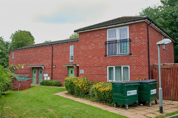 2 Bedroom Flat To Rent In Stratford House, Yardley Wood Road, Yardley Wood, Birmingham, B14