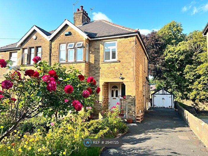 3 Bedroom Semi-detached House To Rent In Birr Road, Bradford, BD9