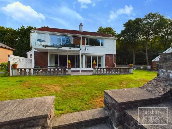 3 Bedroom Detached House For Sale In Heol Tymaen, Upper Boat, Pontypridd, CF37