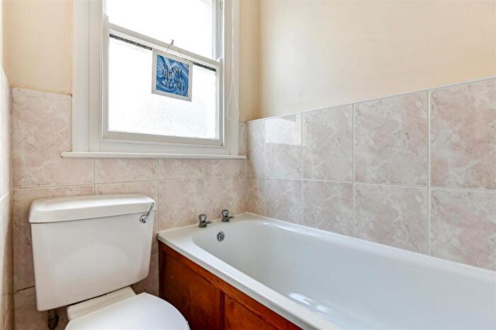 4 Bedroom Flat To Rent In North Road, Brighton, BN1