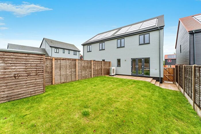 3 Bedroom Semi-Detached House For Sale In Limes Close, Wilburton, Ely, CB6