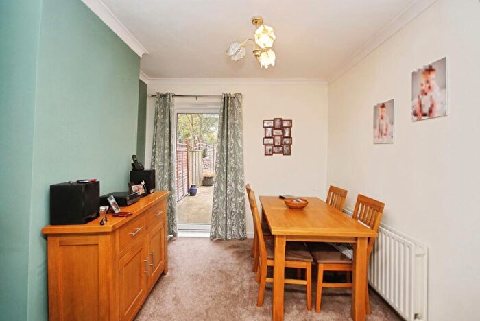3 Bedroom Terraced House For Sale In Ridgeway Road, Bristol, BS16