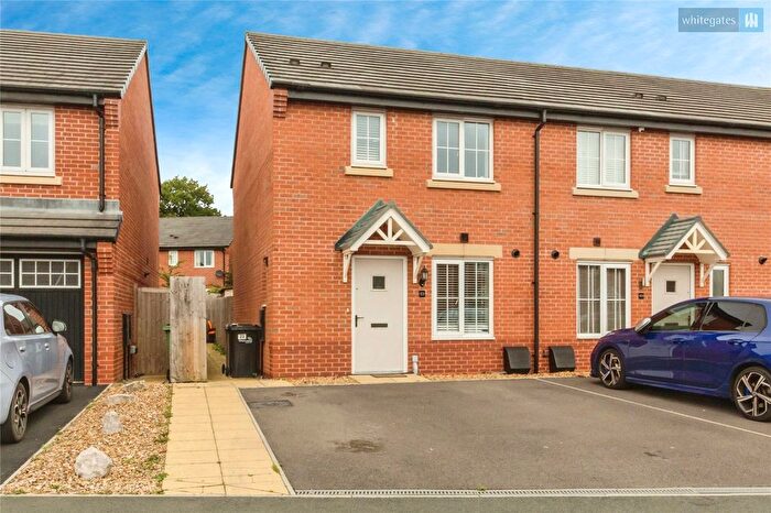 3 Bedroom End Of Terrace House For Sale In Springbank Road, Shavington, Crewe, Cheshire, CW2