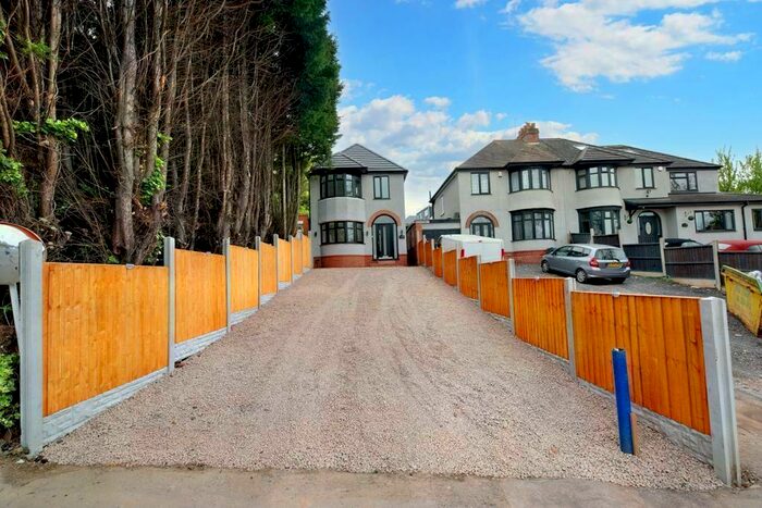 3 Bedroom House To Rent In Barrs Road, Cradley Heath, B64