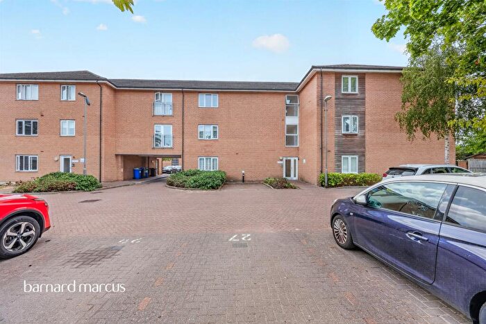 1 Bedroom Apartment For Sale In Heron Way, Wallington, SM6