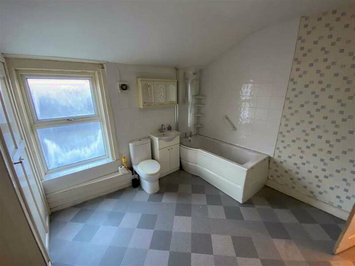 3 Bedroom Terraced House For Sale In Highfield Road, Salford, M6
