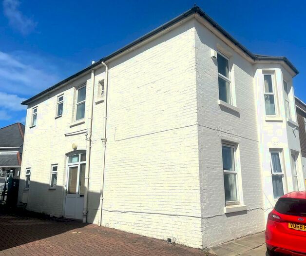 Property To Rent In West Street, Fareham, PO16