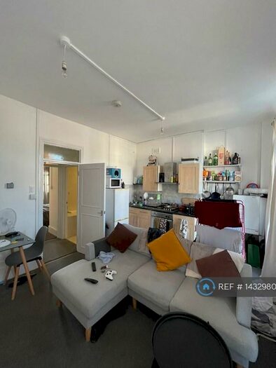 1 Bedroom Flat To Rent In Fortess Road, London, NW5