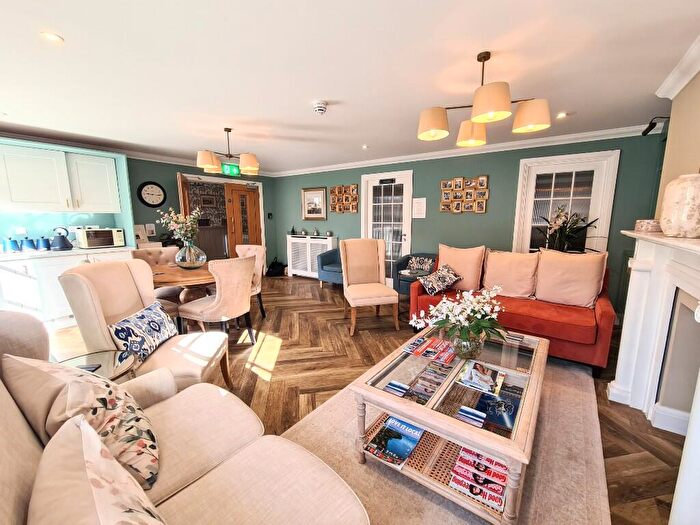 1 Bedroom Retirement Property For Sale In Pound Lane, Wareham, Dorset, BH20 - Photo 7