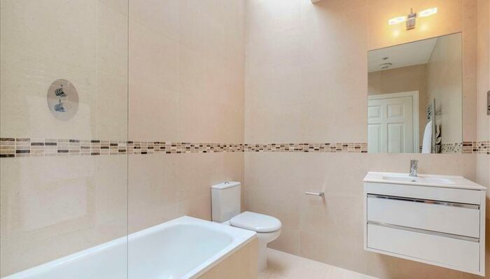 1 Bedroom Property To Rent In Grosvenor Hill, London, W1K