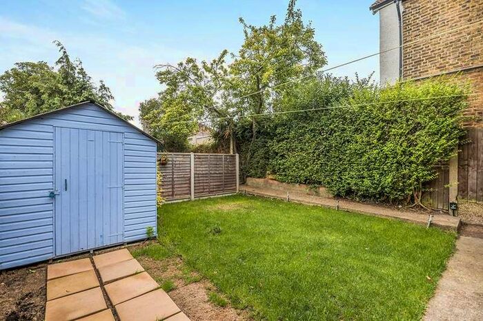 2 Bedroom Apartment To Rent In Victoria Road, Sutton, SM1