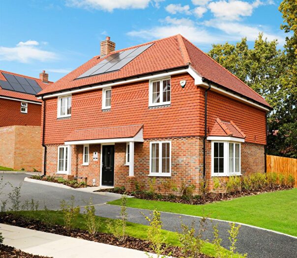 4 Bedroom Detached House For Sale In The Nightingales, Crowborough, TN6